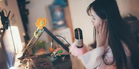 帅哥美女众多的直播